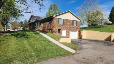 Main picture of 2641 Mark Ln