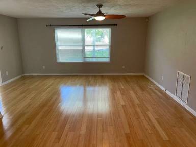 Main picture of 2635 Byron Cir
