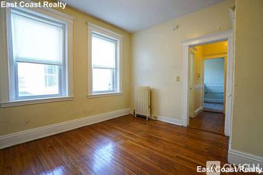Main picture of 159 Kelton St