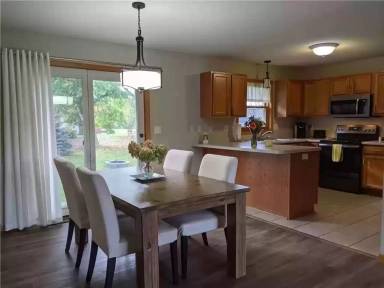 Main picture of 1424 Sunset Ave SE