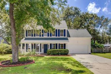 Main picture of 103 Amberside Dr
