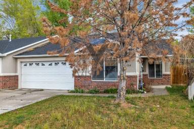 Main picture of 146 E 300 South Cir