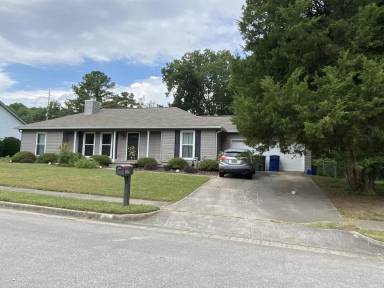 Main picture of 1003 Riverchase Rd SE