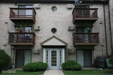 Main picture of 425 E Osage Ln