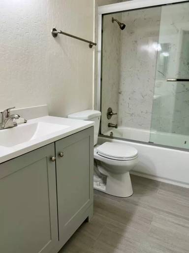 Main picture of 2203 Olivegate Ln