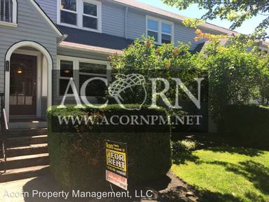 Main picture of 1671 Olive St