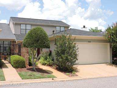 Main picture of 1718 Dauphine Dr