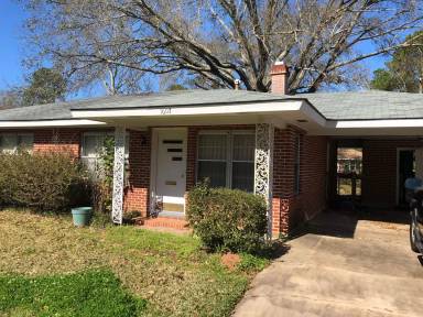 Main picture of 1607 Plantation Dr