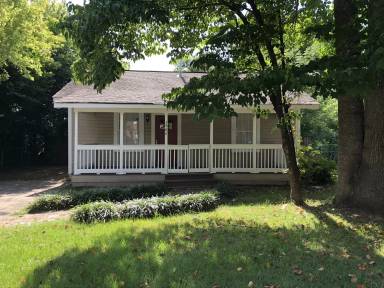 Main picture of 1906 5th Ave E