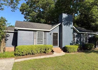 Main picture of 530 Chadford Rd