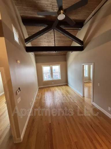 Main picture of 260 Washington Ave