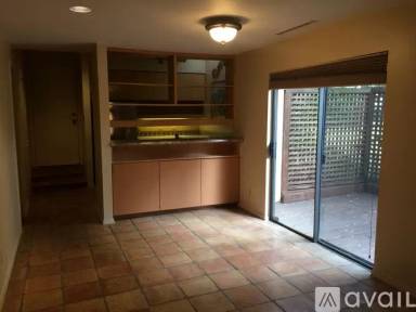 Main picture of 415 Circle St
