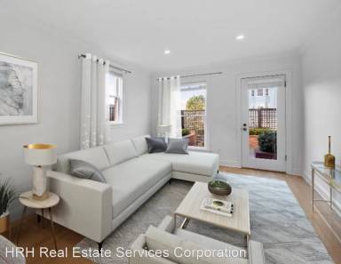Main picture of 567 Lombard St