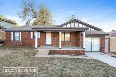Main picture of 2701 Normandy St