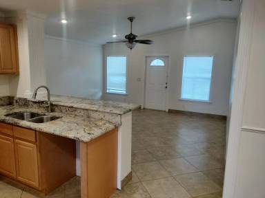 Main picture of 6809 Westend Ave