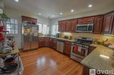 Main picture of 1 Walker St