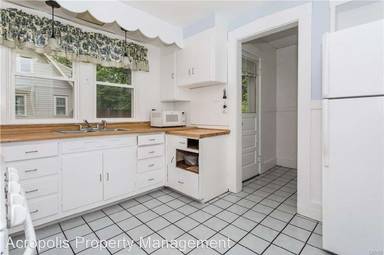 Main picture of 922 Westcott St