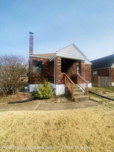 Main picture of 3636 Eminence Blvd