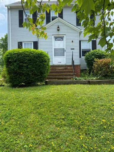 Main picture of 11104 Lincoln Ave