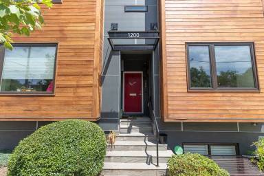 Main picture of 1200 Jackson St NE