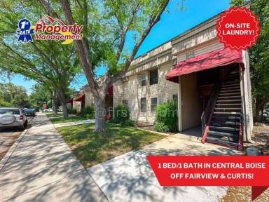 Main picture of 1680 N Phillippi St