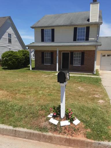 Main picture of 172 Marsh Glen Dr