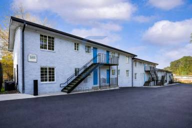 Main picture of 2055 Alison Ct SW