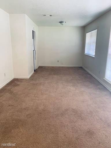 Main picture of 1801 Medina Dr