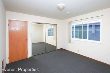 Main picture of 2540 Regent St