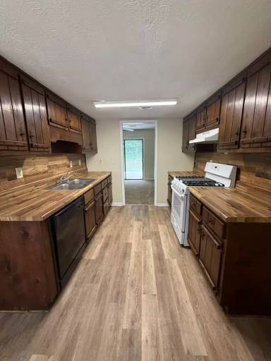 Main picture of 8685 Ashley Way