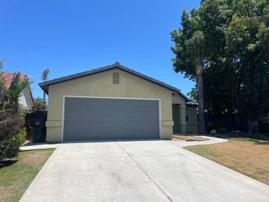 Main picture of 3410 Pecos Dr