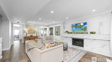 Main picture of 663 W Terrylynn Pl