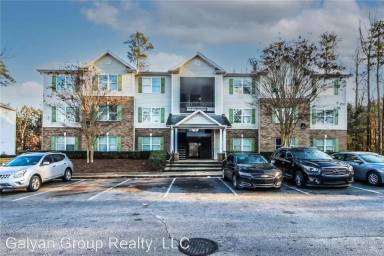 Main picture of 9303 Fairington Ridge Cir