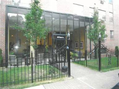 Main picture of 40 Owen St