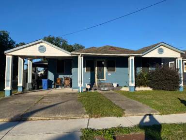 Main picture of 6216 Mandeville St