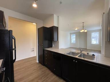 Main picture of Creekside
