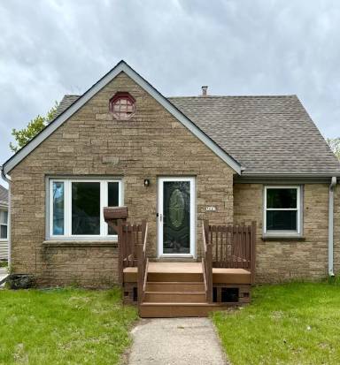 Main picture of 3641 N 93rd St