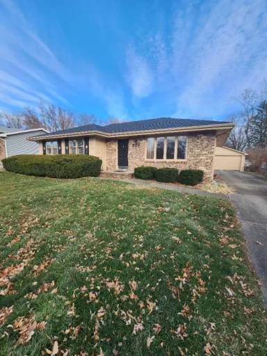 Main picture of 329 Valley West Dr