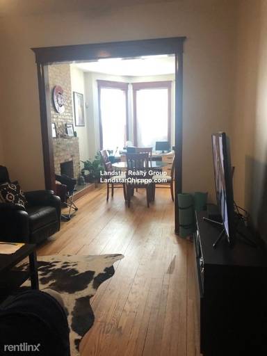 Main picture of 4009 N Greenview Ave