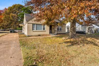 Main picture of 1093 N Watkins St