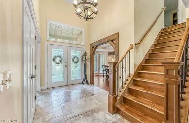 Main picture of 8432 Hilltop Dr
