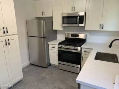 Main picture of 1760 Washington Way