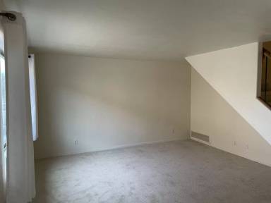 Main picture of 935 N Venice Ave