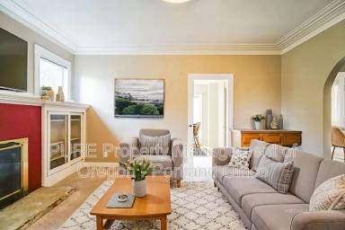 Main picture of 5257 N Harvard St