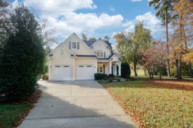 Main picture of 124 Gatlin Knl