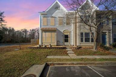 Main picture of 5218 Drakes Ct
