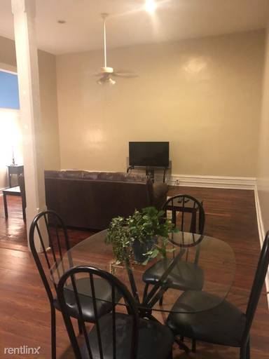 Main picture of 2316 Front St