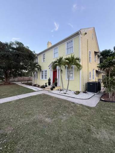 Main picture of 1011 Boston Ave