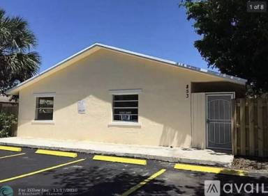 Main picture of 853 SW 9th Ct