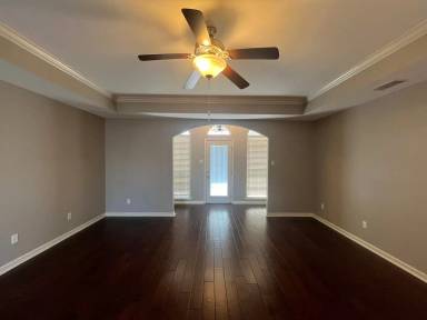 Main picture of 324 Feldspar Dr